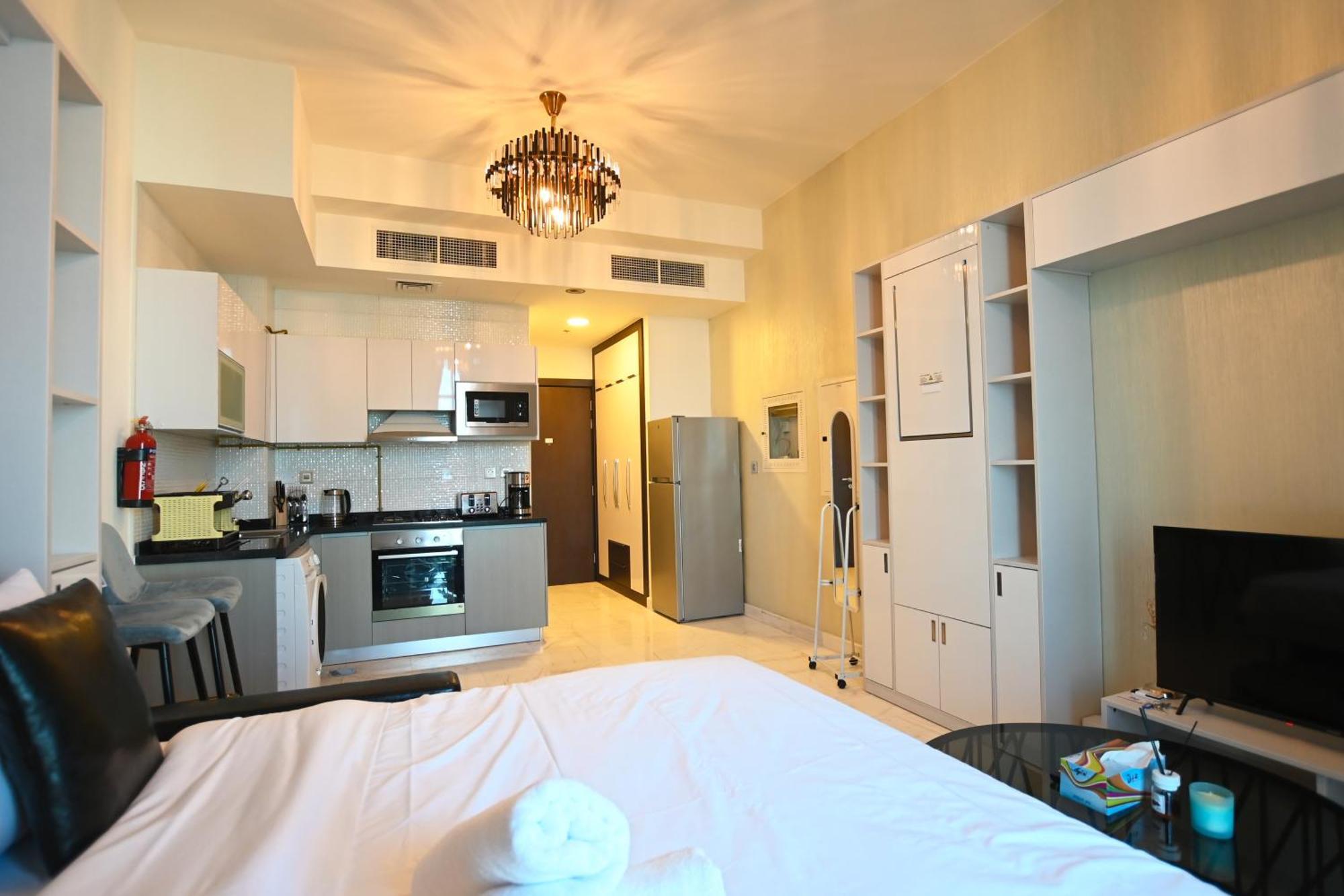 Apartment Brown Stone - Bayz & Burj Khalifa View Dubai